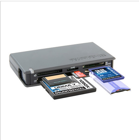 Delkin Universal Reader