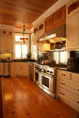 ©Lou Freeman Home Magazine