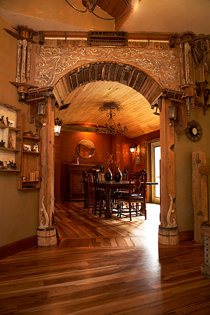 ©Lou Freeman Home Magazine